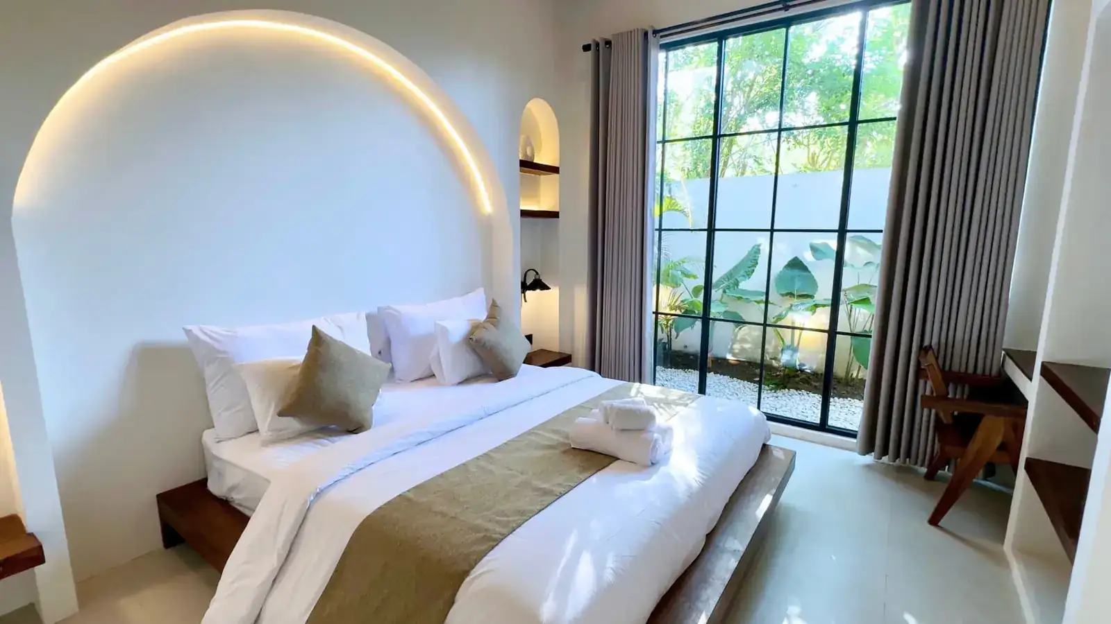 Malasama Suites Hotel, boutique hotel in Center Kuta Lombok, Indonesia — photo 2 of 8